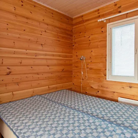 Hallan Paroni A Paritalo By Interhome *