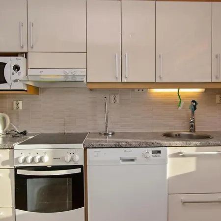 Hallan Paroni A Paritalo By Interhome *