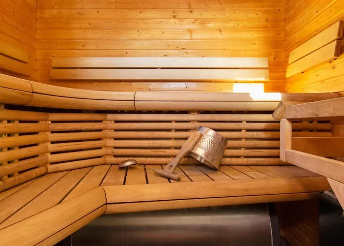 Hallan Paroni A Paritalo By Interhome *